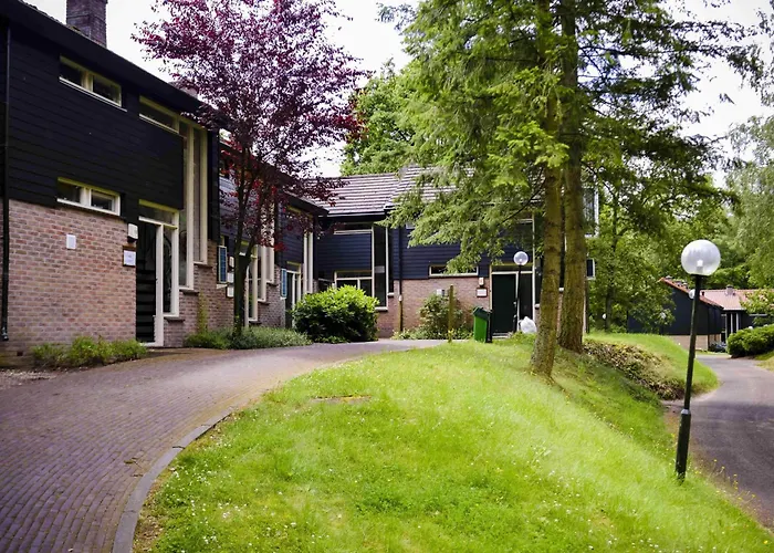 Fletcher Restaurant De Wipselberg-veluwe Hotell 4*