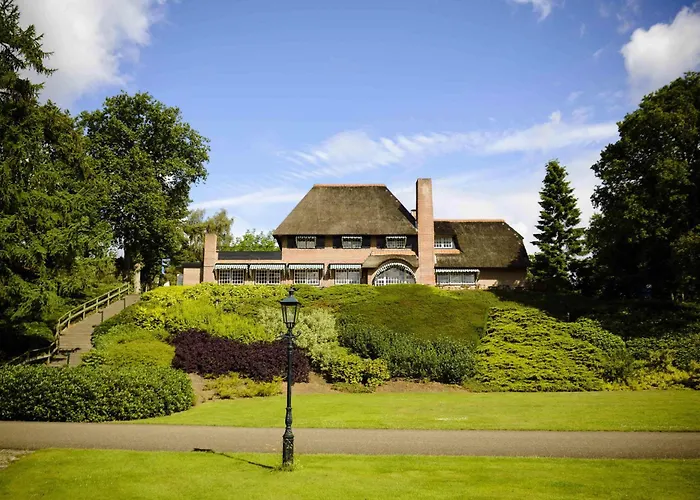 Fletcher Restaurant De Wipselberg-veluwe Hotel 4*