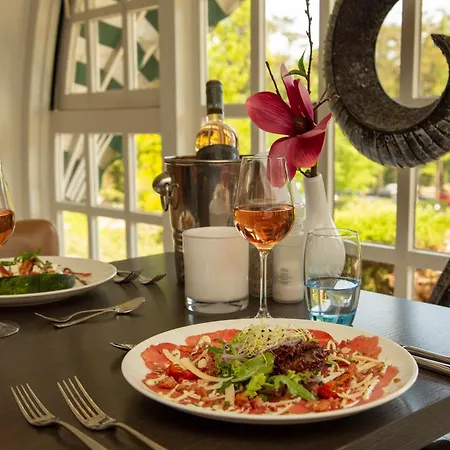Fletcher Restaurant De Wipselberg-veluwe Hotel 4*