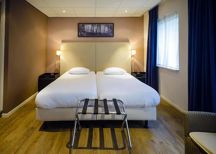 Fletcher Restaurant De Wipselberg-veluwe 4* بيكبيرخين